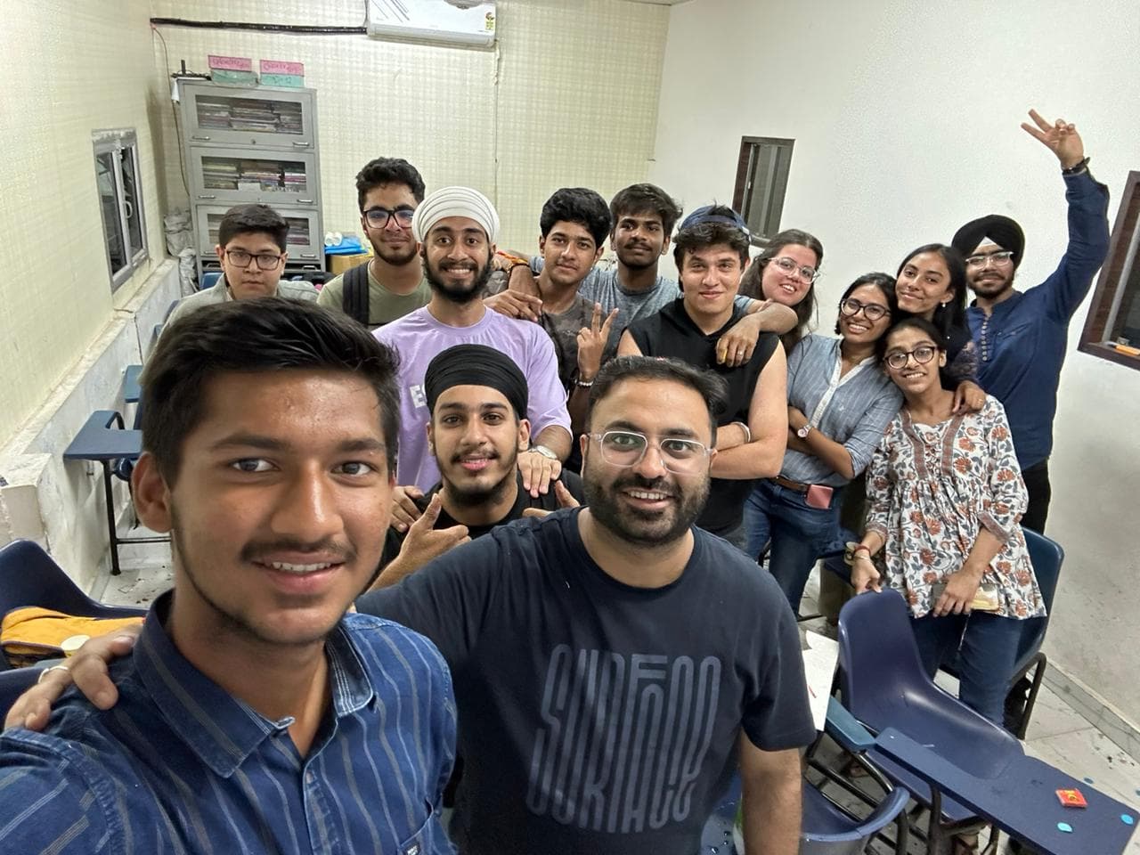 Ankur Ajmani with a class of students at the Janakpuri centre